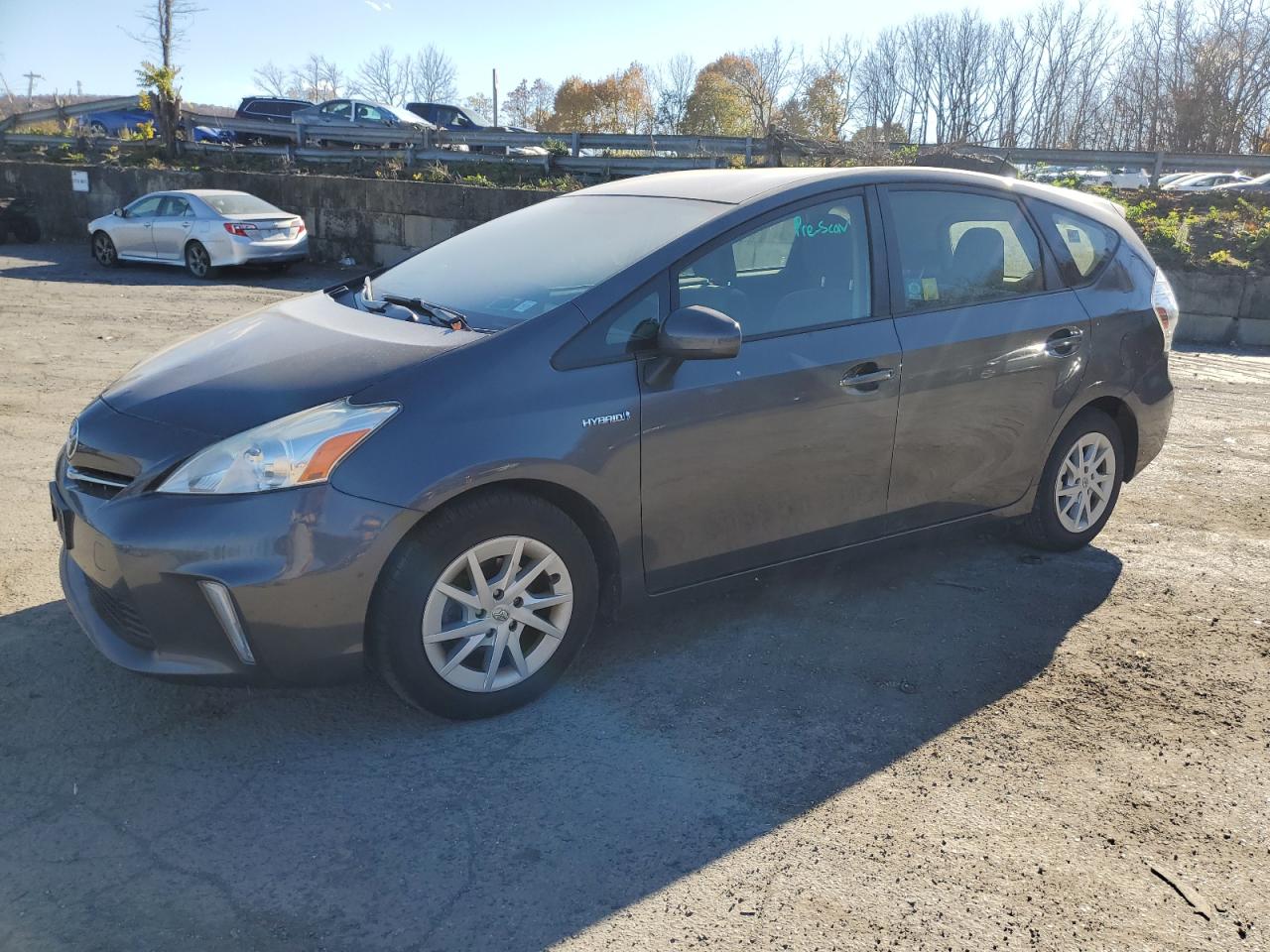 TOYOTA PRIUS V 2013