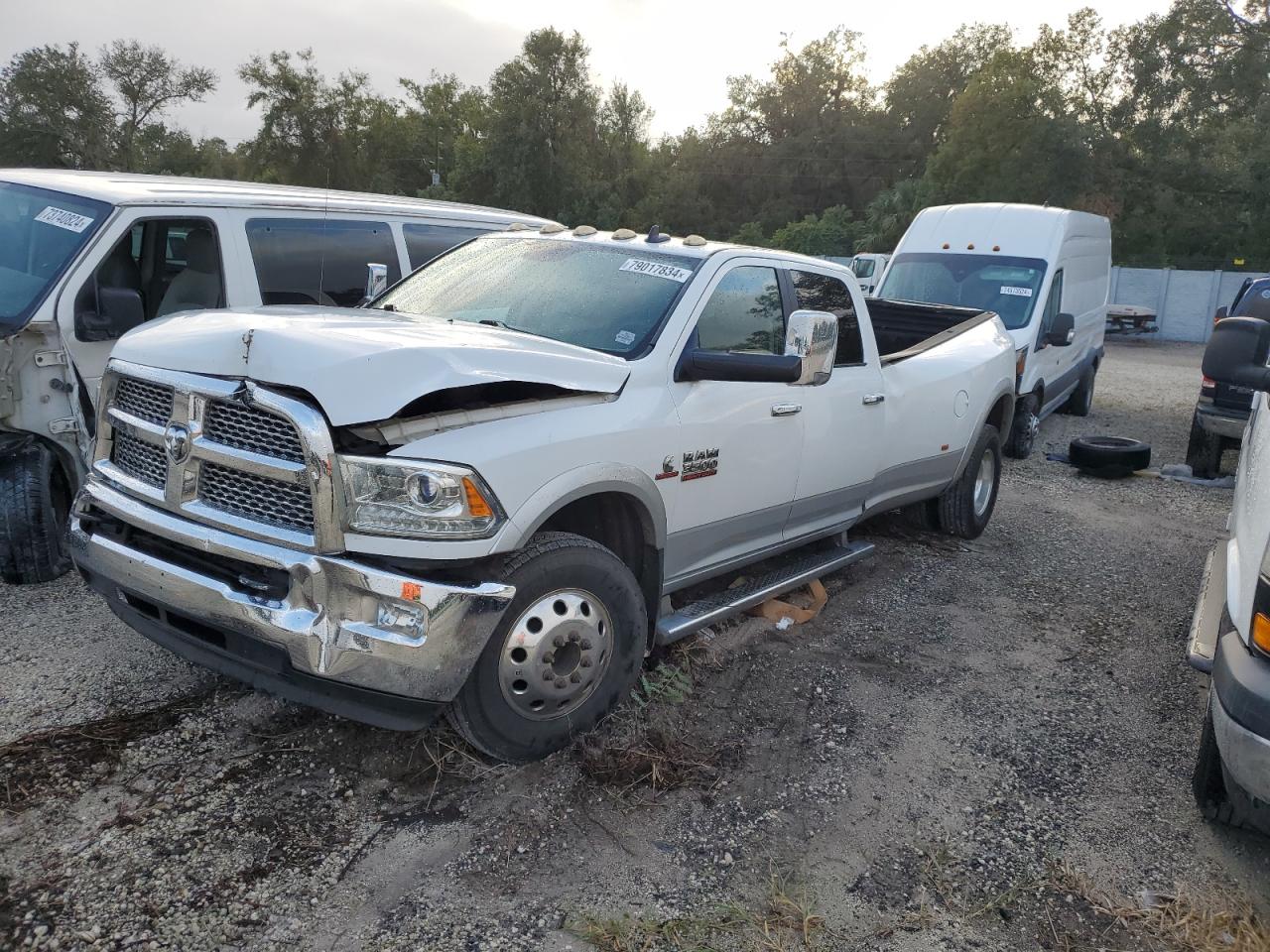 RAM 3500 LARAM 2015