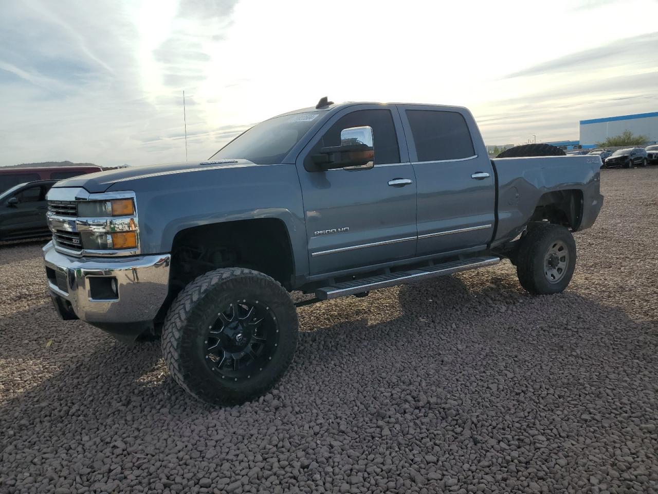 CHEVROLET SILVERADO 2015