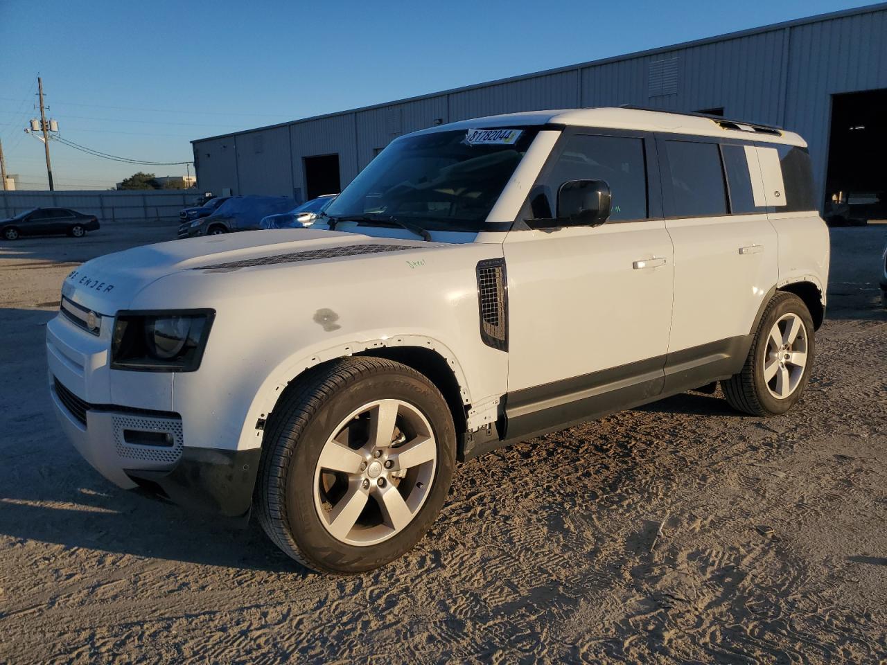 LAND ROVER DEFENDER 1 2024