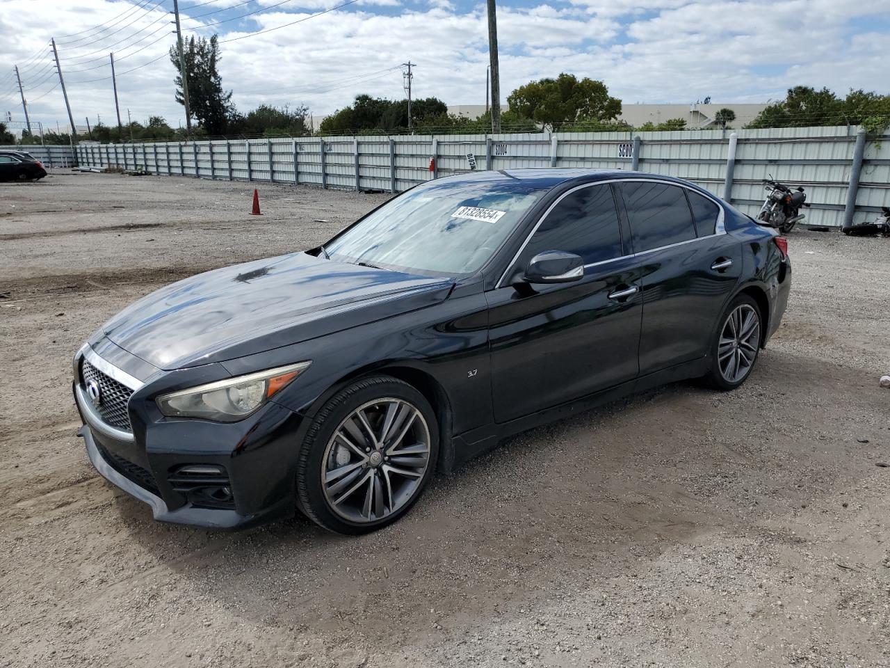 INFINITI Q50 BASE 2014