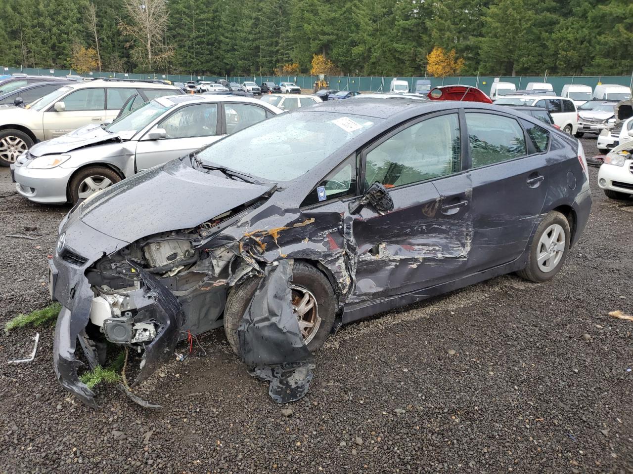 TOYOTA PRIUS 2011