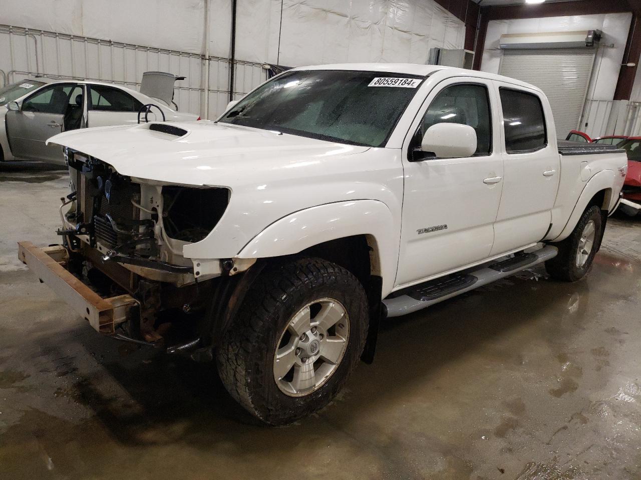 TOYOTA TACOMA DOU 2011