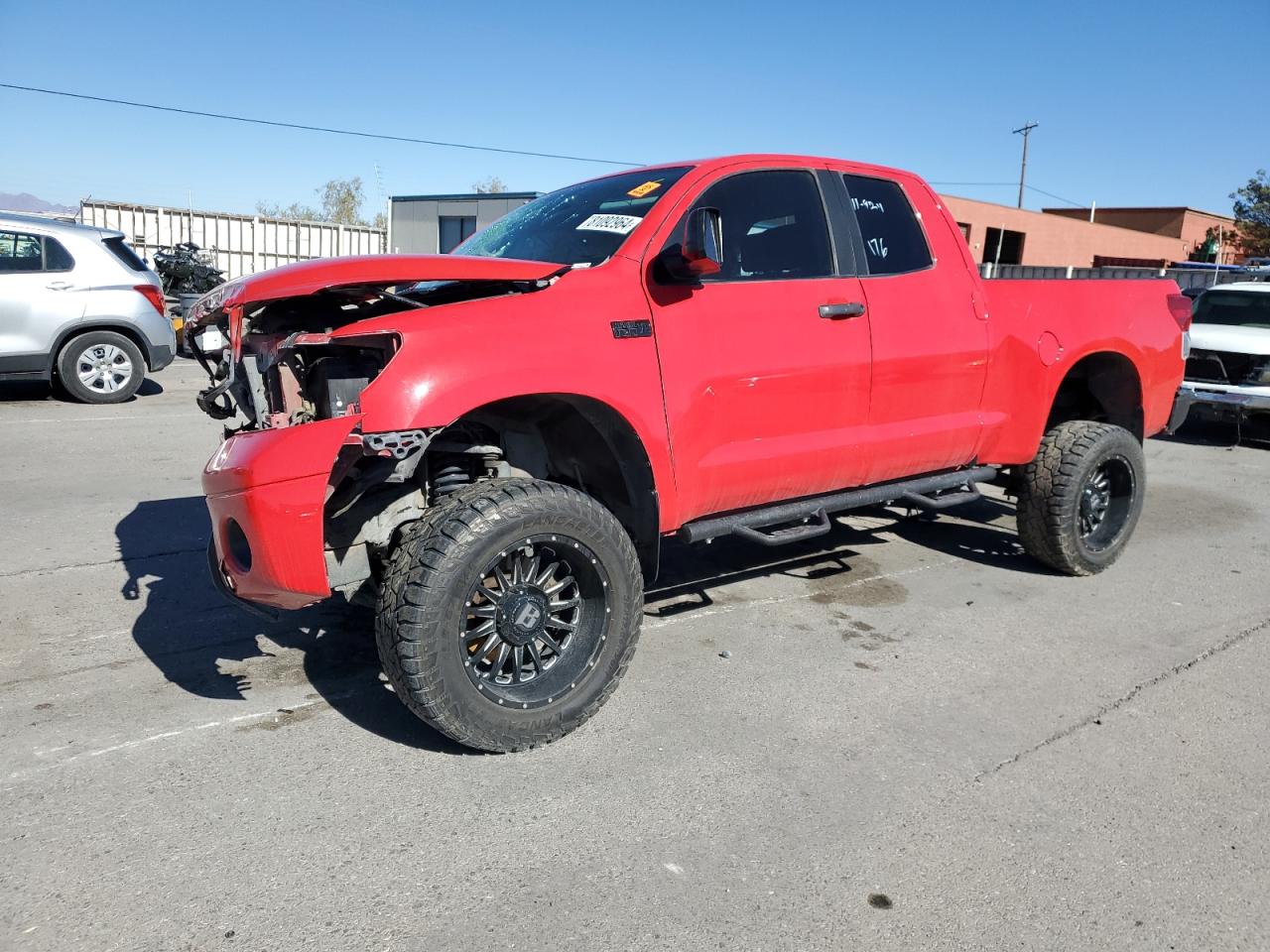 TOYOTA TUNDRA DOU 2011