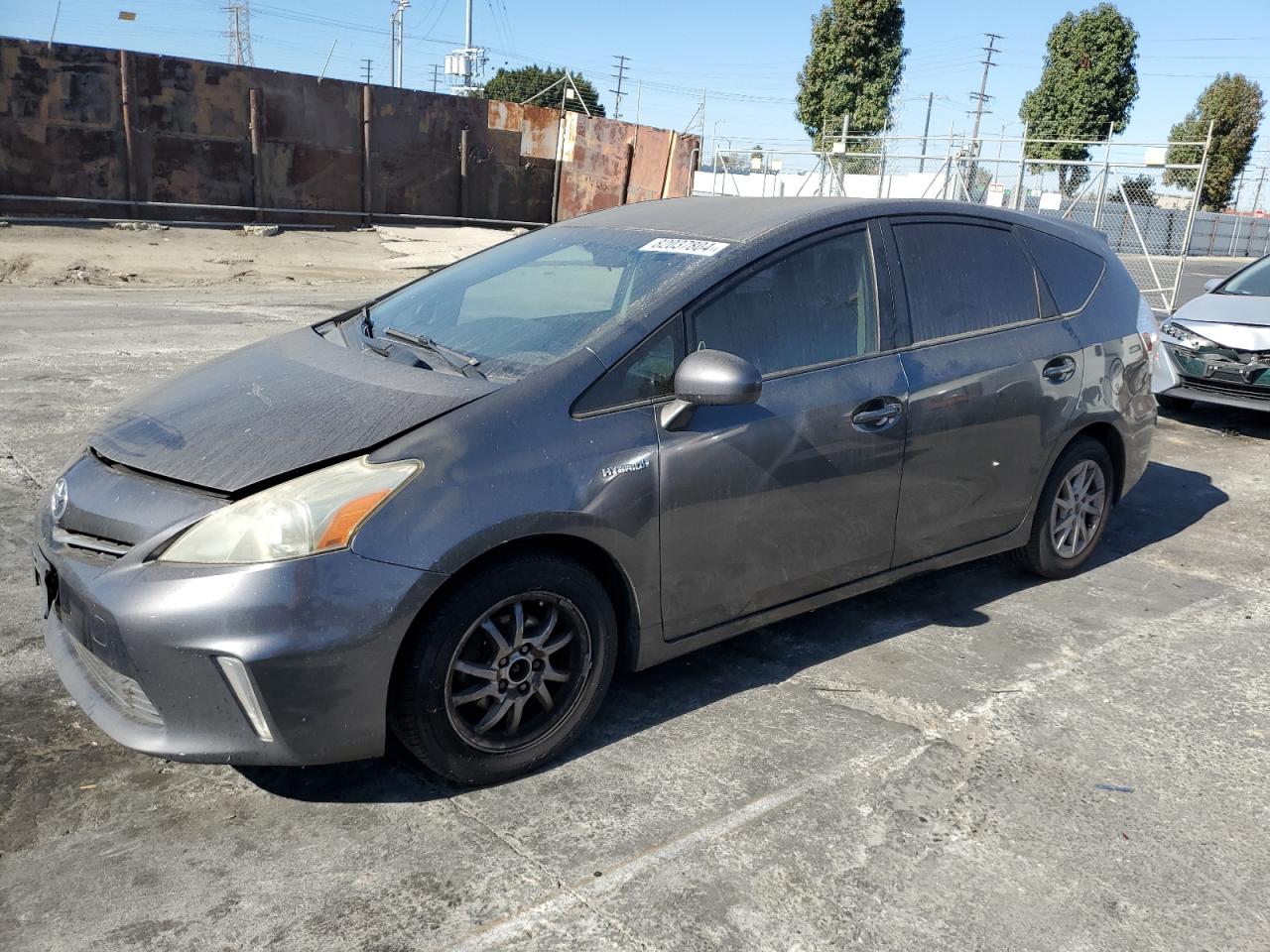 TOYOTA PRIUS V 2012