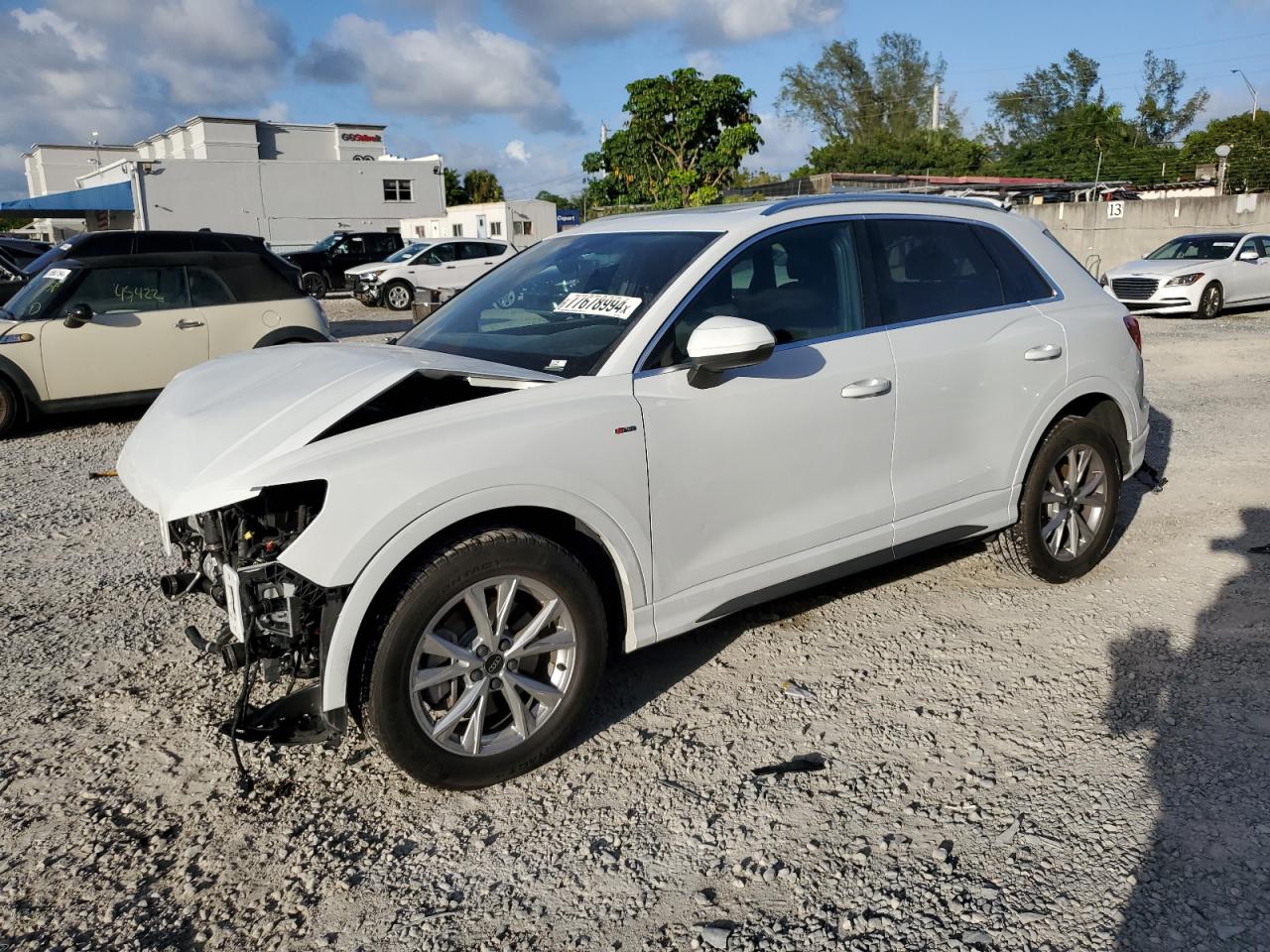 AUDI Q3 PREMIUM 2024