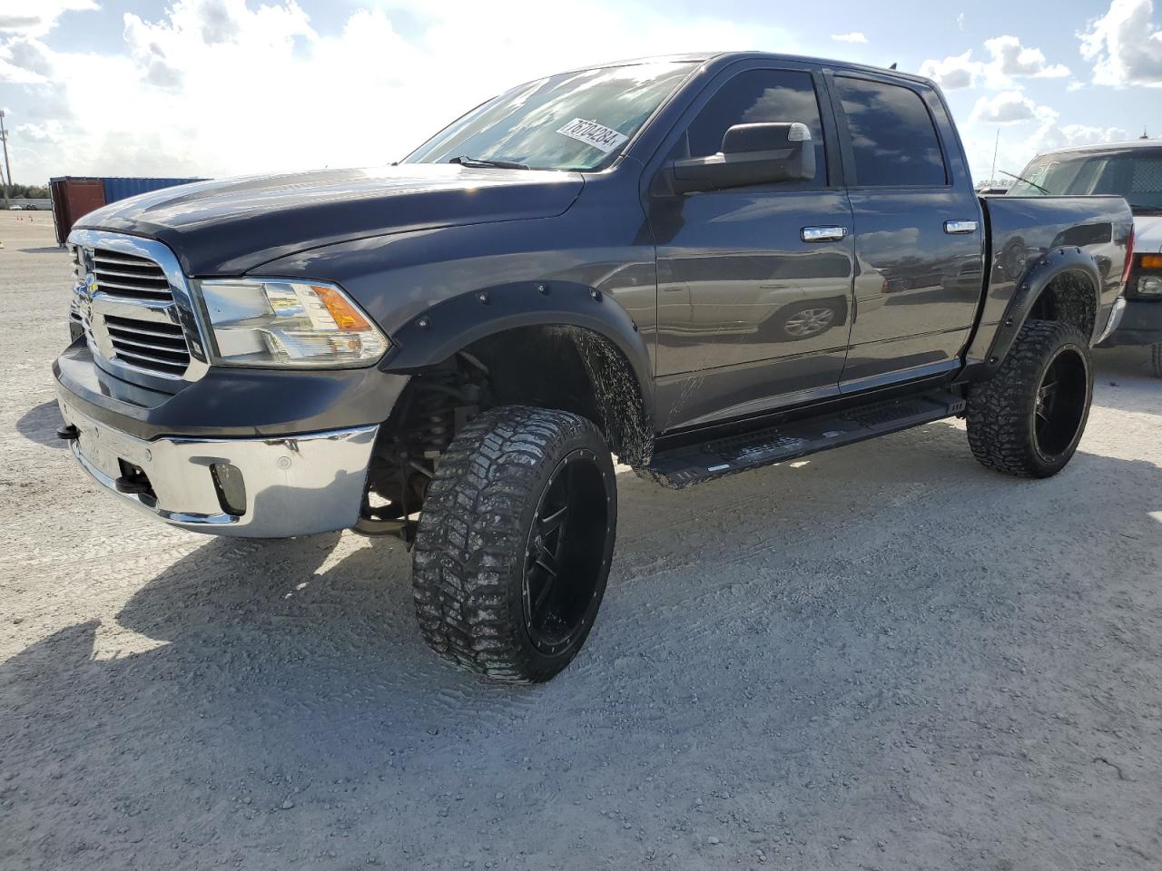 RAM 1500 SLT 2015