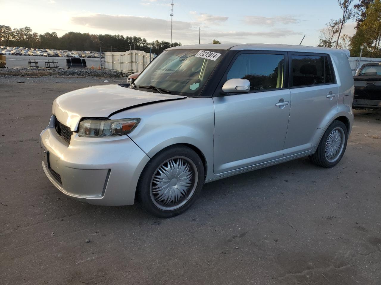 TOYOTA SCION XB 2010