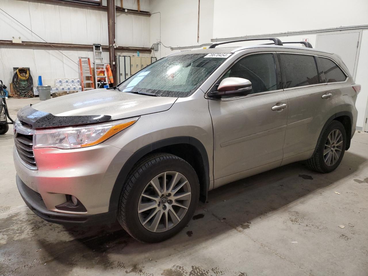 TOYOTA HIGHLANDER 2016