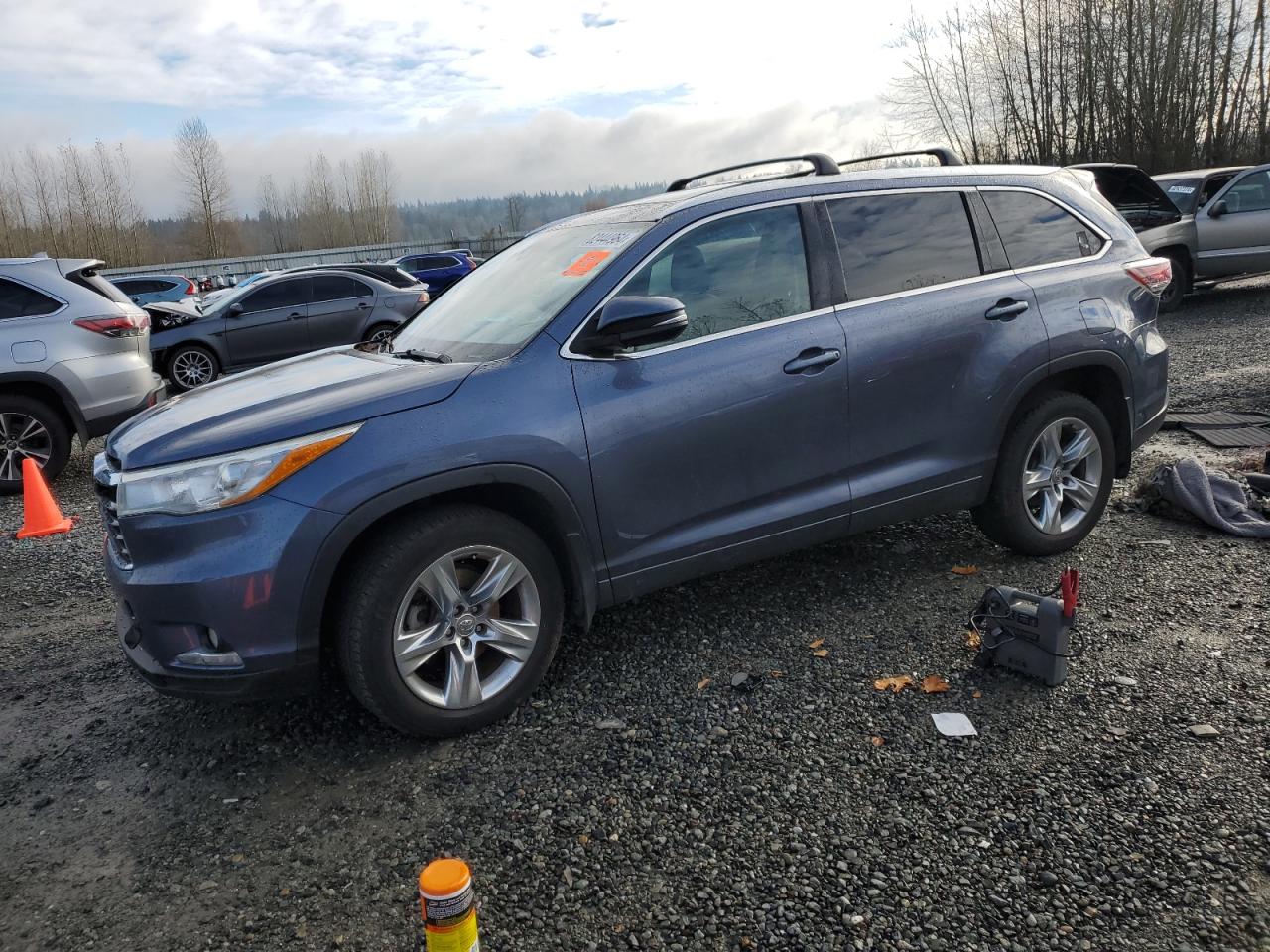 TOYOTA HIGHLANDER 2015
