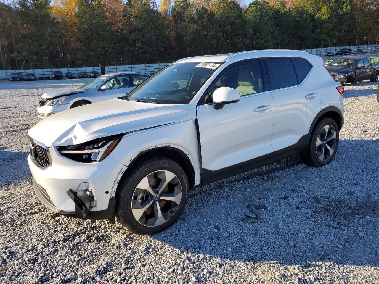VOLVO XC40 PLUS 2023