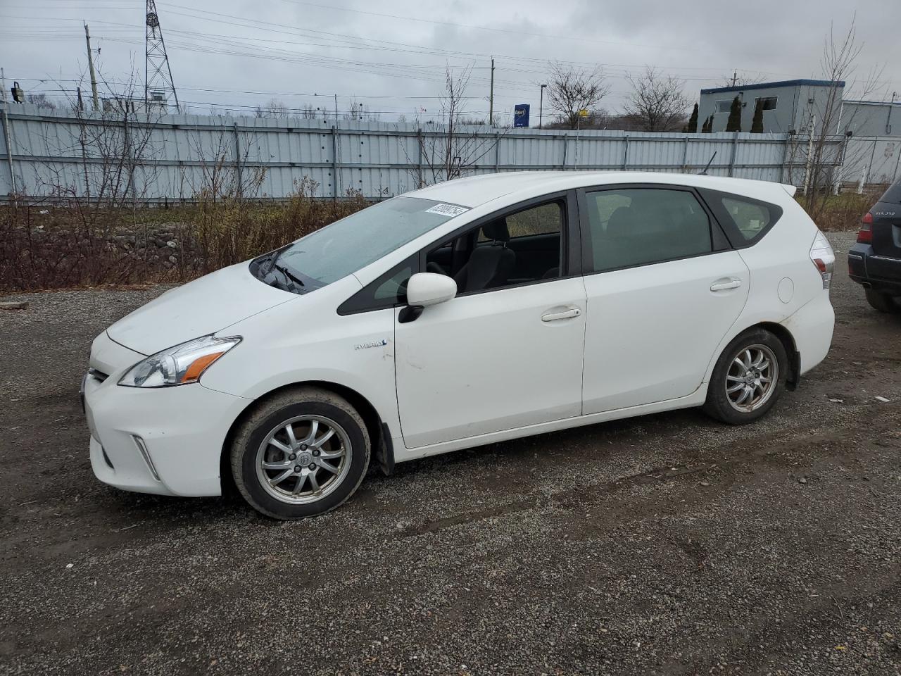 TOYOTA PRIUS V 2012