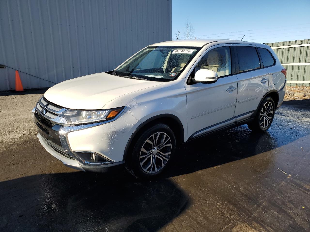 MITSUBISHI OUTLANDER 2016