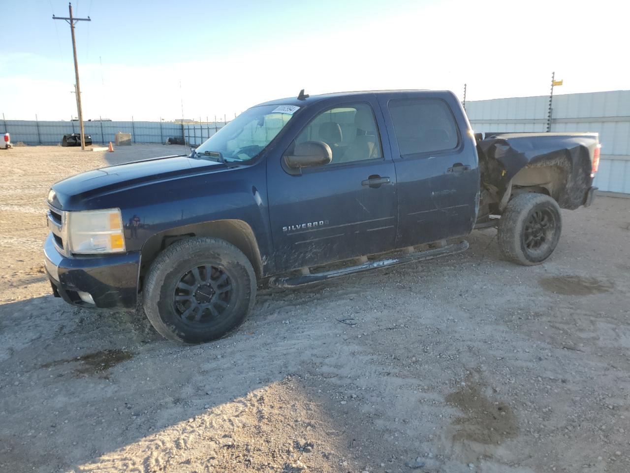 CHEVROLET SILVERADO 2011