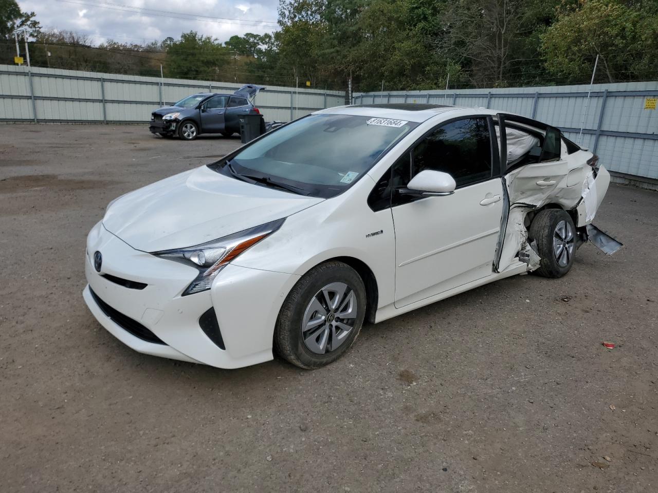 TOYOTA PRIUS 2017