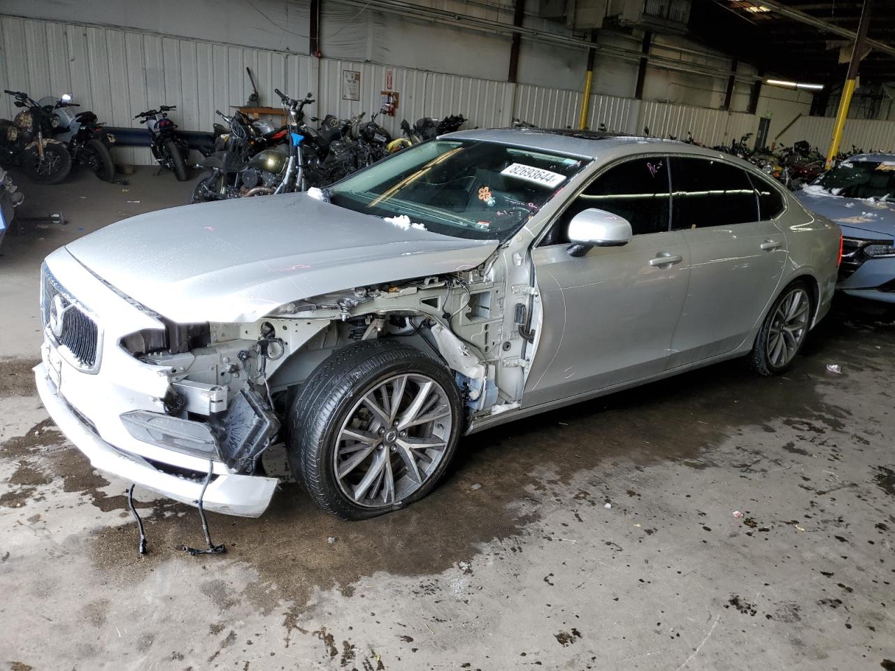 VOLVO S90 T5 MOM 2018