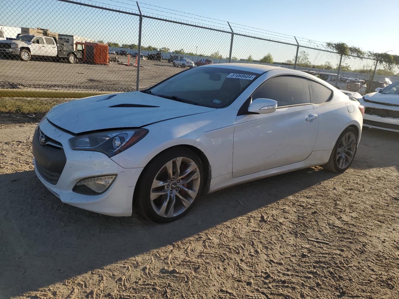 HYUNDAI GENESIS CO 2015