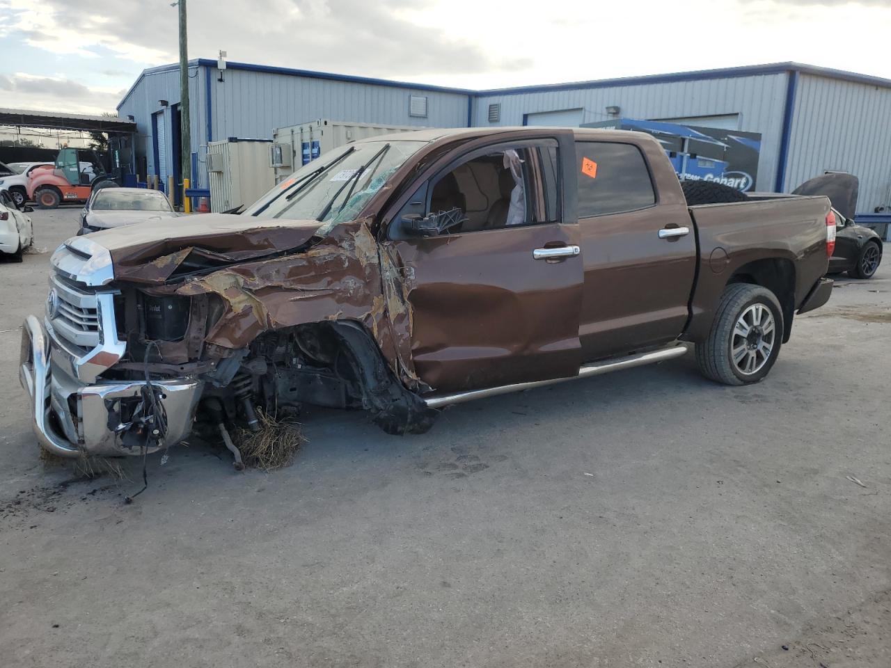 TOYOTA TUNDRA CRE 2014