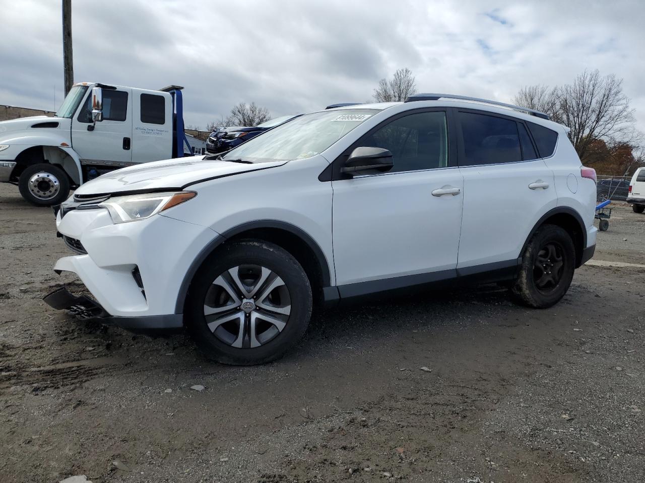 TOYOTA RAV4 LE 2017