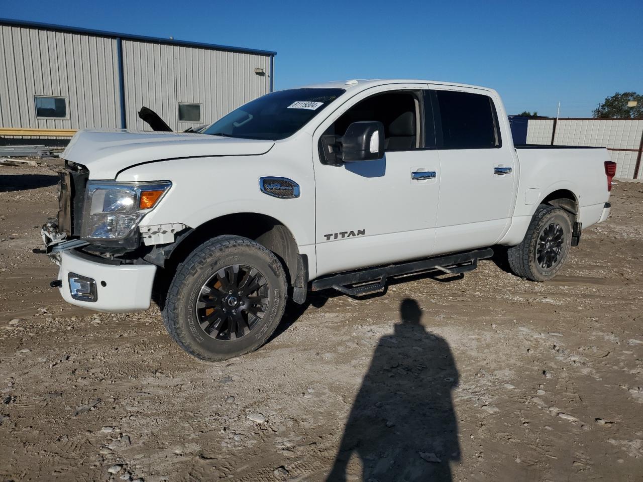 NISSAN TITAN SV 2017