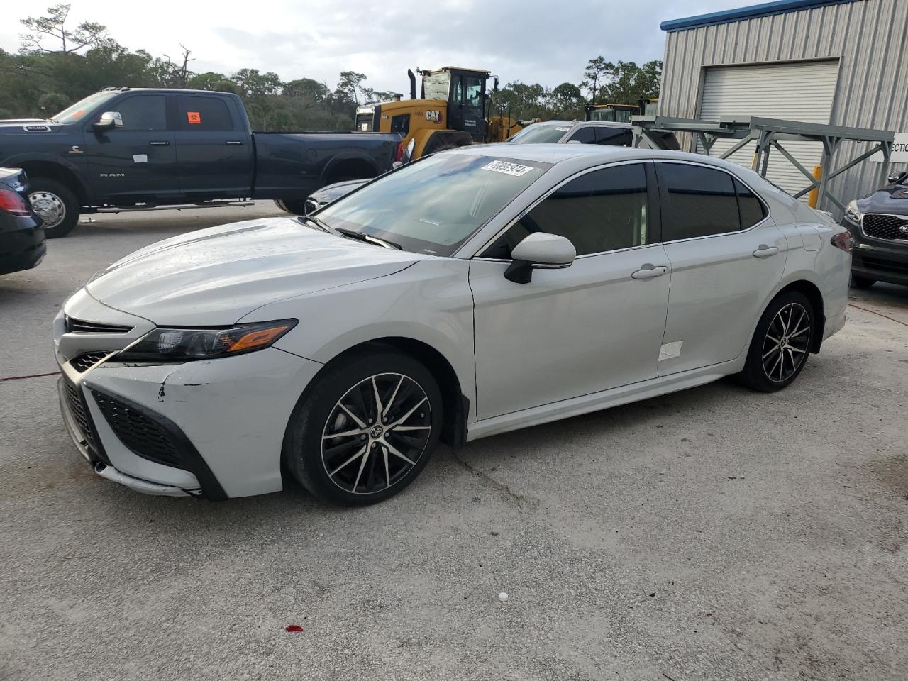 TOYOTA CAMRY SE N 2023