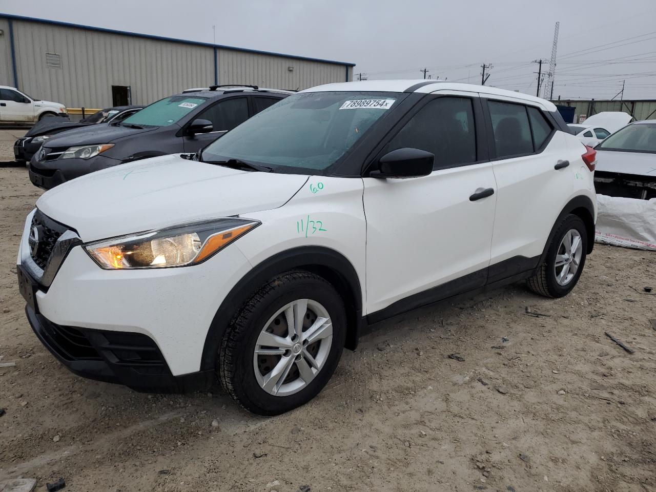 NISSAN KICKS S 2020