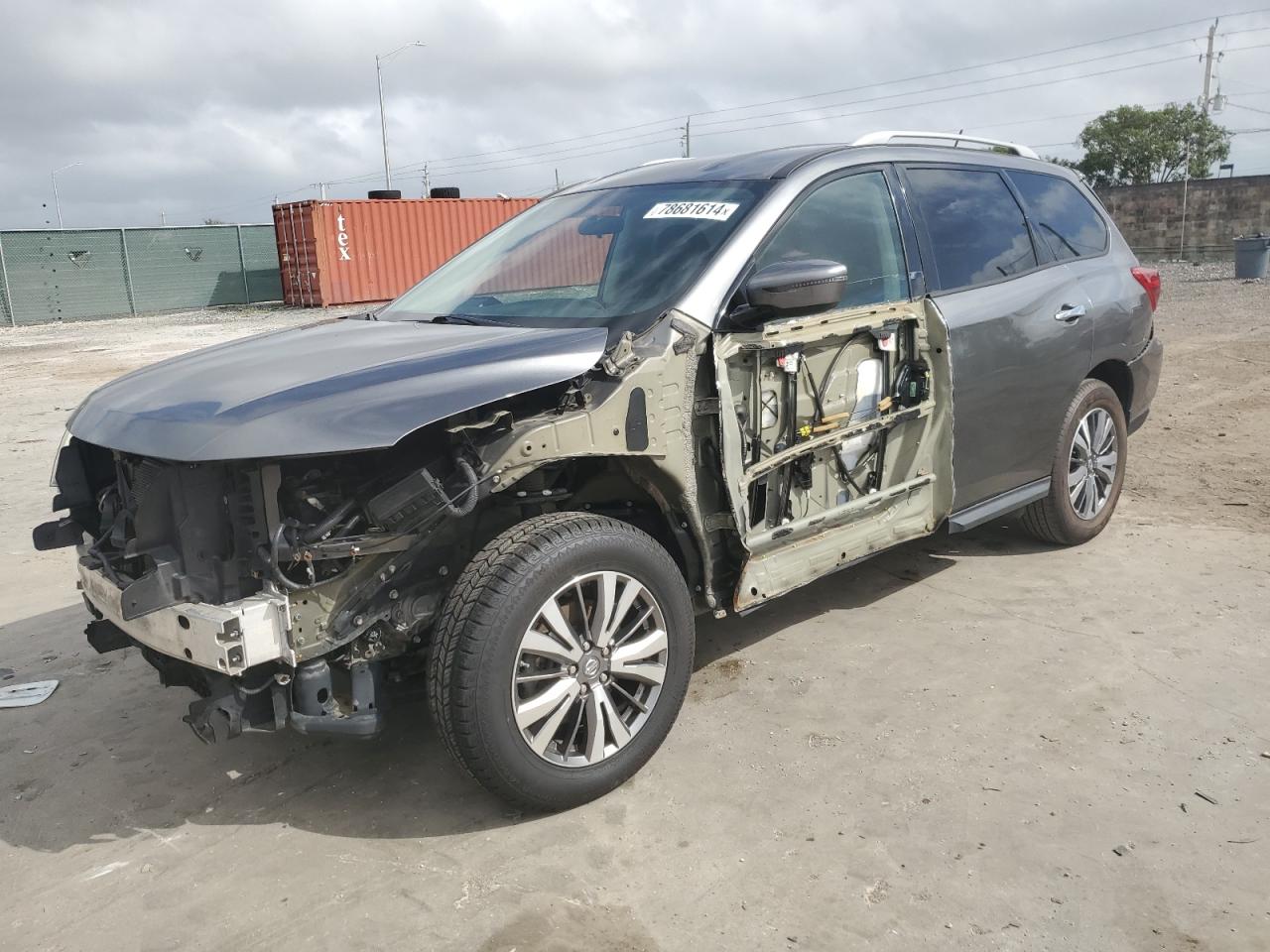 NISSAN PATHFINDER 2018