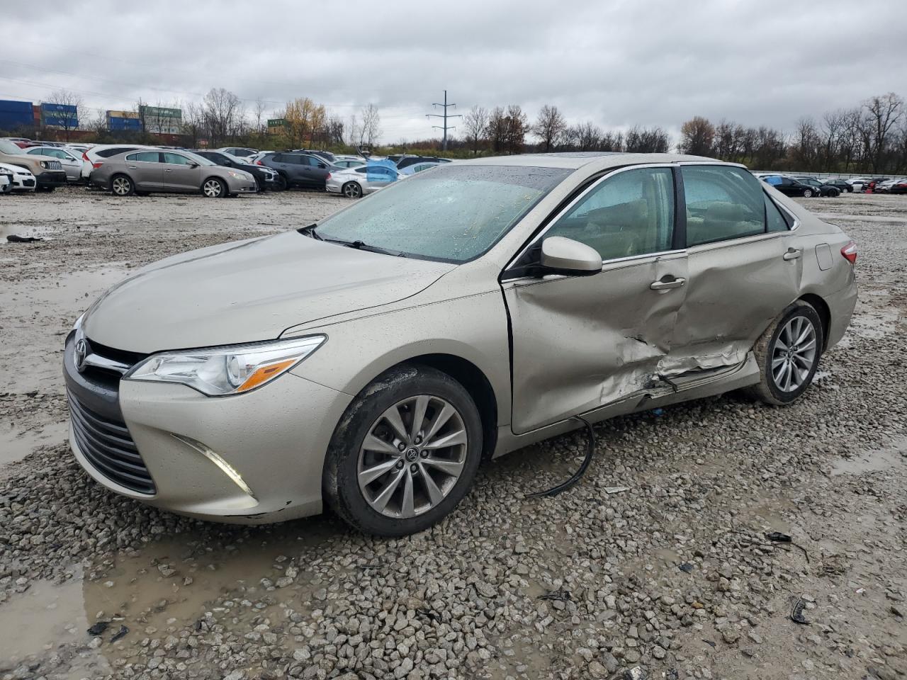 TOYOTA CAMRY LE 2015