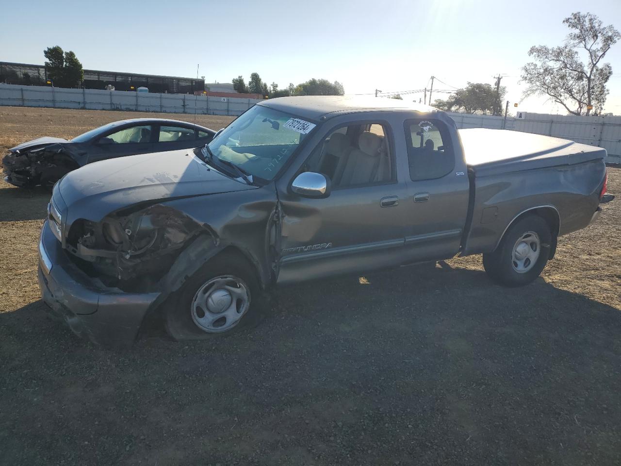TOYOTA TUNDRA ACC 2006