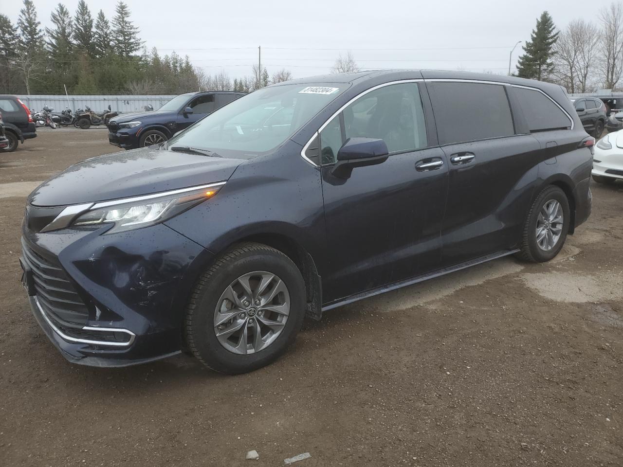 TOYOTA SIENNA LE 2021