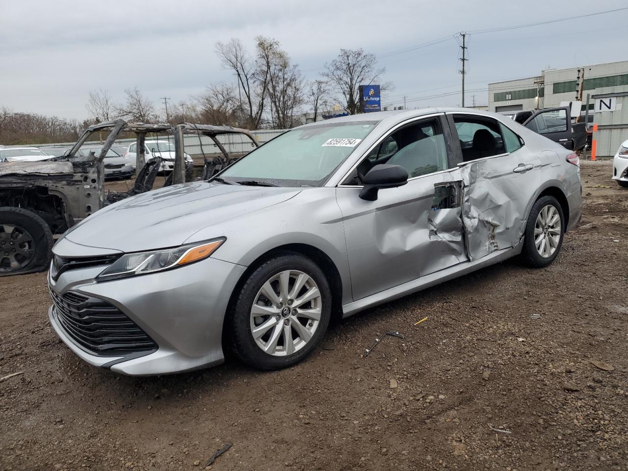 TOYOTA CAMRY LE 2020