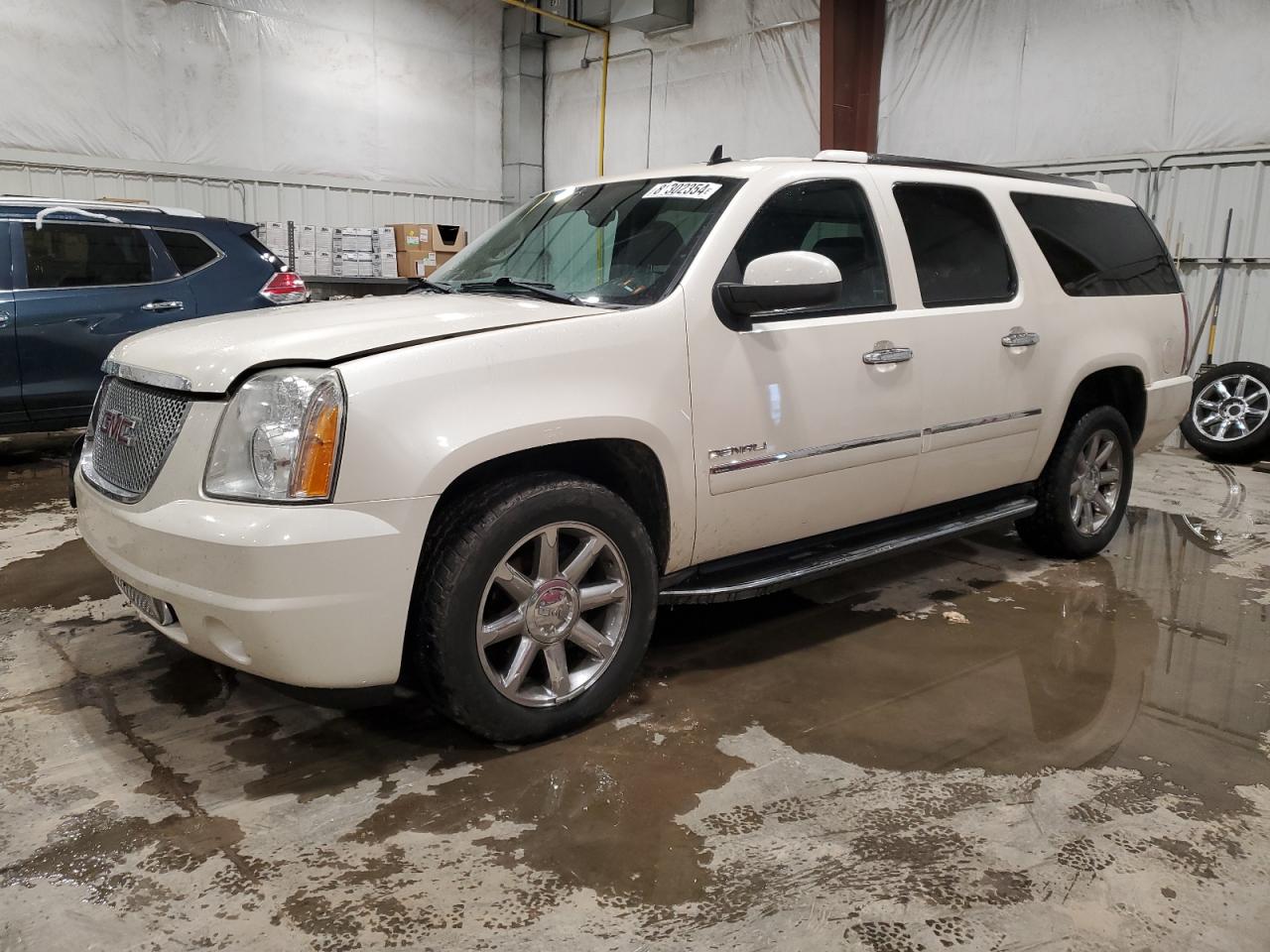 GMC YUKON XL D 2013