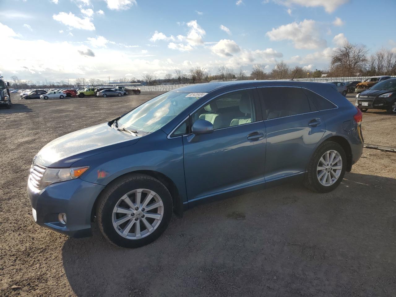TOYOTA VENZA LE 2012