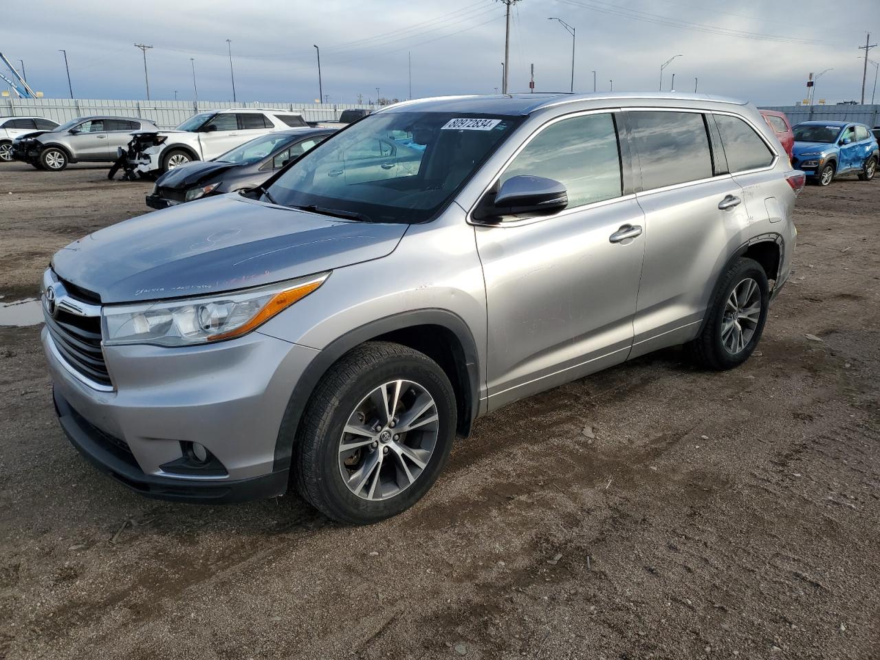 TOYOTA HIGHLANDER 2016