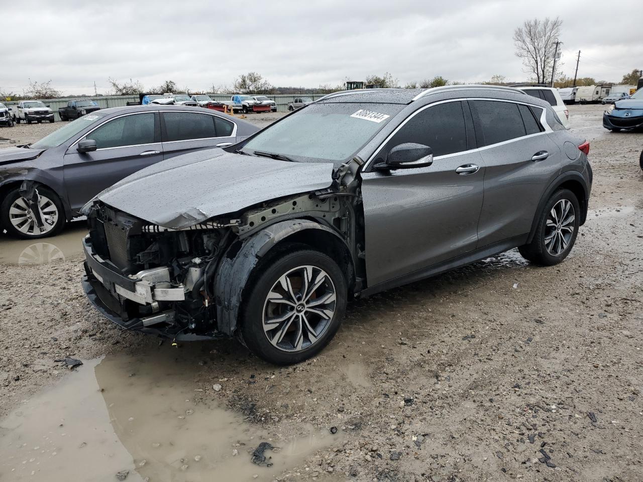 INFINITI QX30 BASE 2017