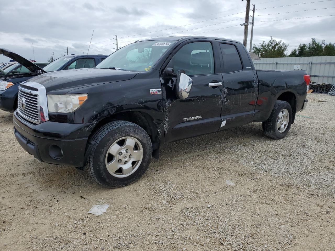 TOYOTA TUNDRA DOU 2011