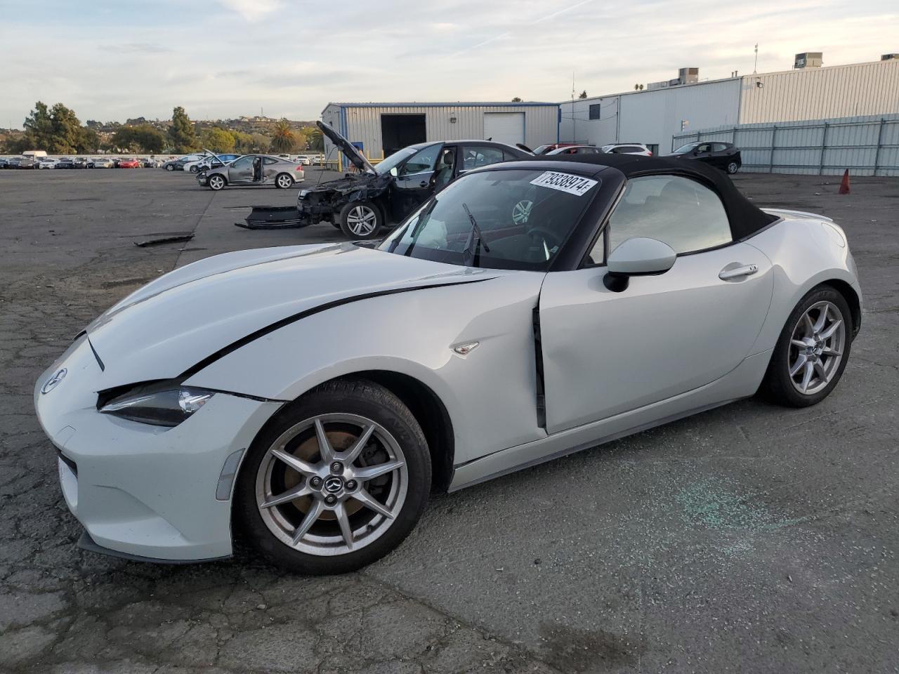 MAZDA MX-5 MIATA 2016