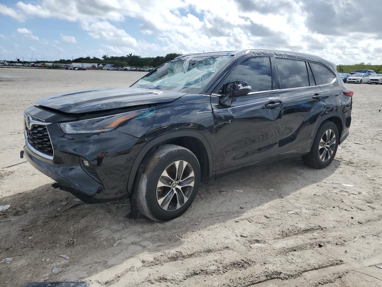 TOYOTA HIGHLANDER 2021