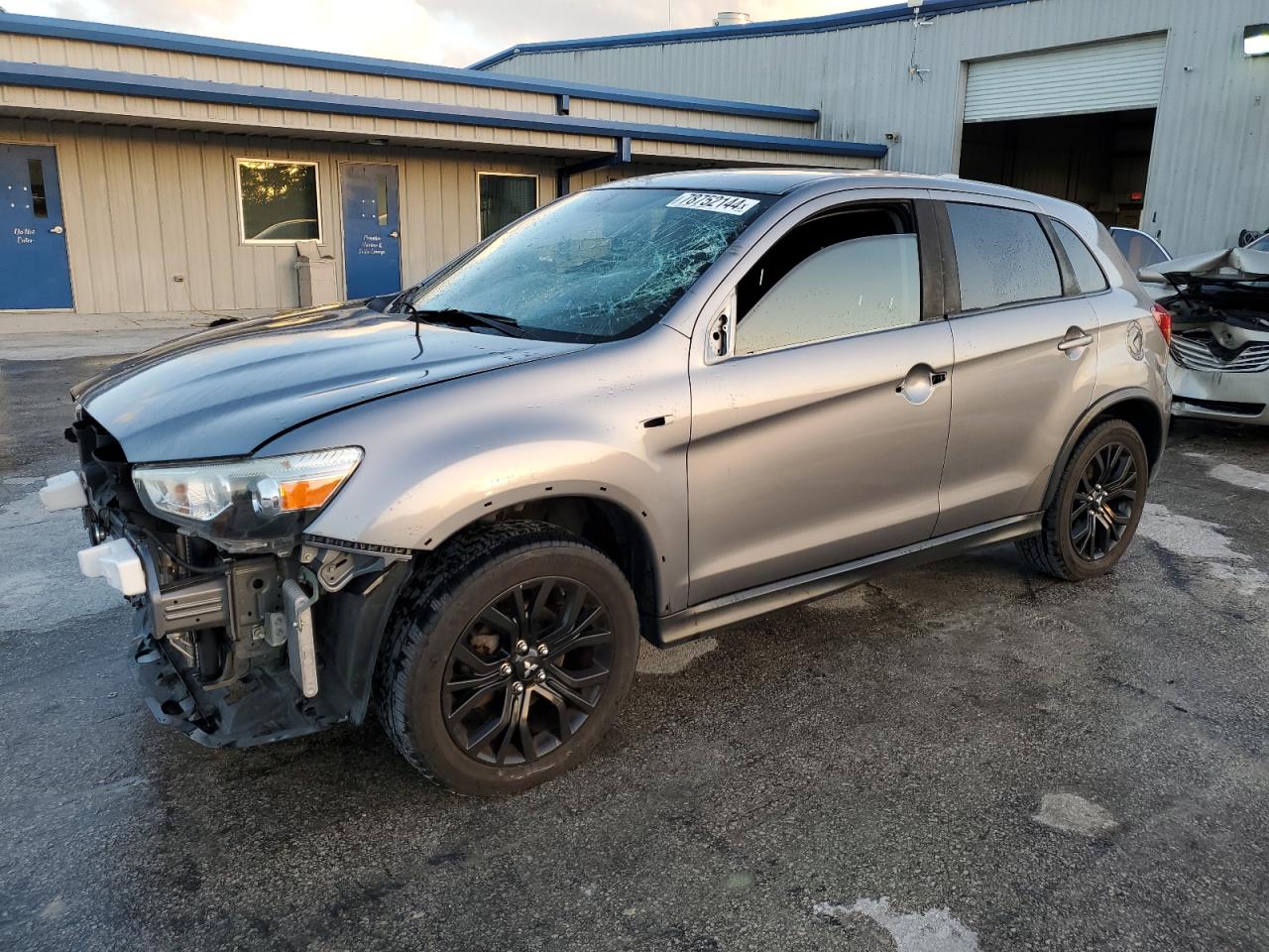 MITSUBISHI OUTLANDER 2019