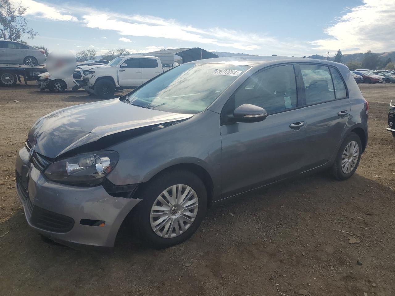 VOLKSWAGEN GOLF 2012