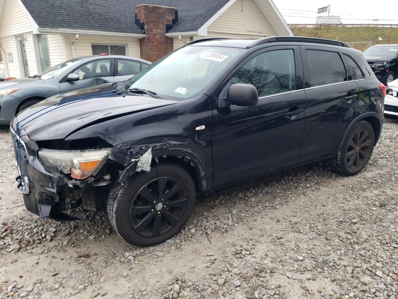 MITSUBISHI OUTLANDER 2013