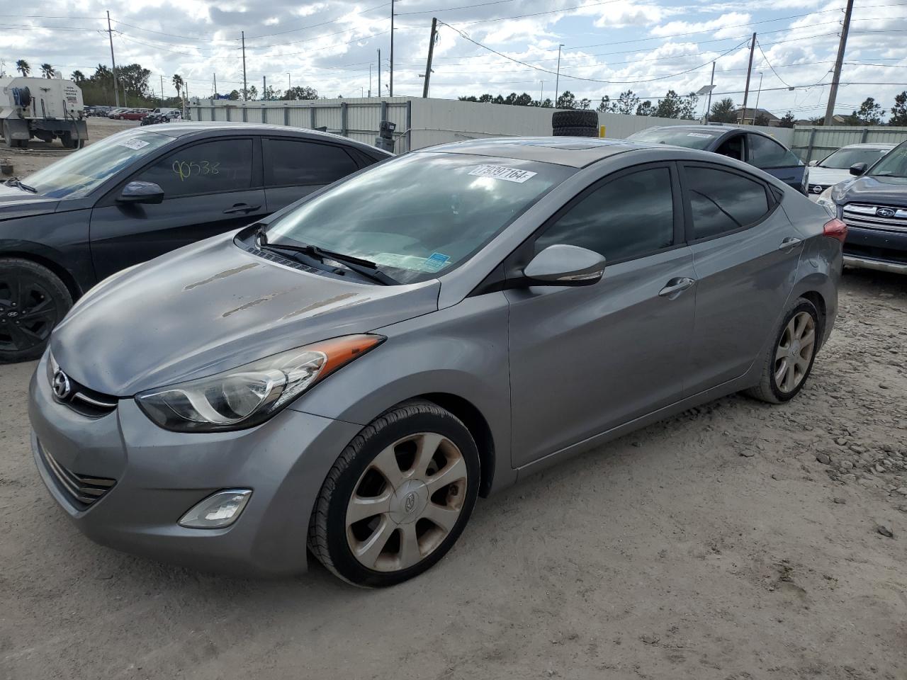 HYUNDAI ELANTRA GL 2011