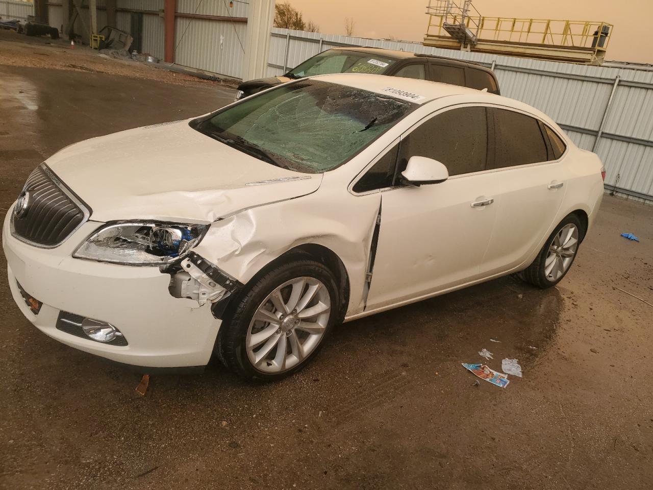 BUICK VERANO 2012