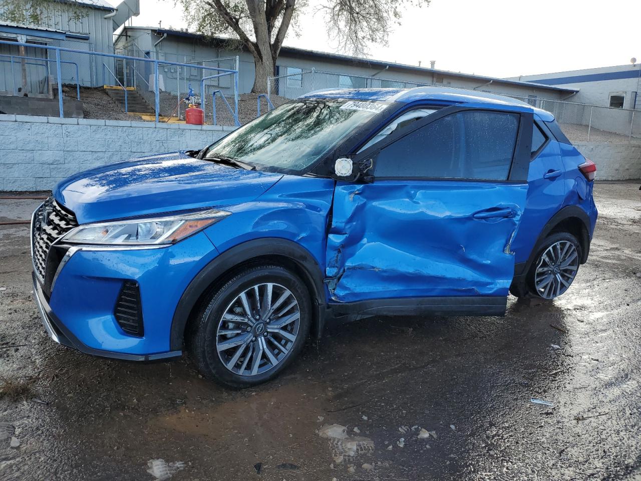 NISSAN KICKS SV 2023