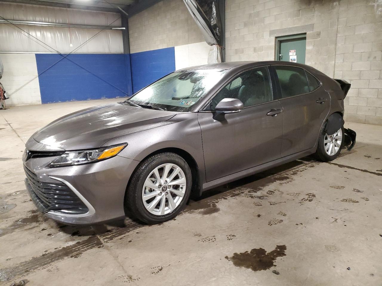 TOYOTA CAMRY LE 2023