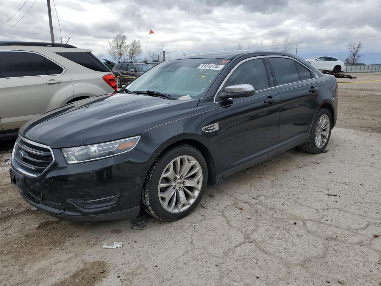FORD TAURUS LIM 2018