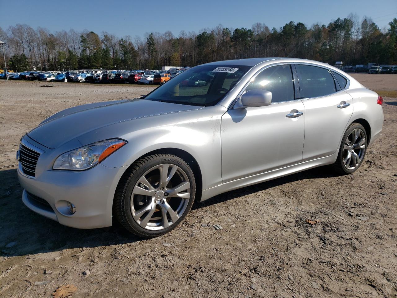 INFINITI M37 2013