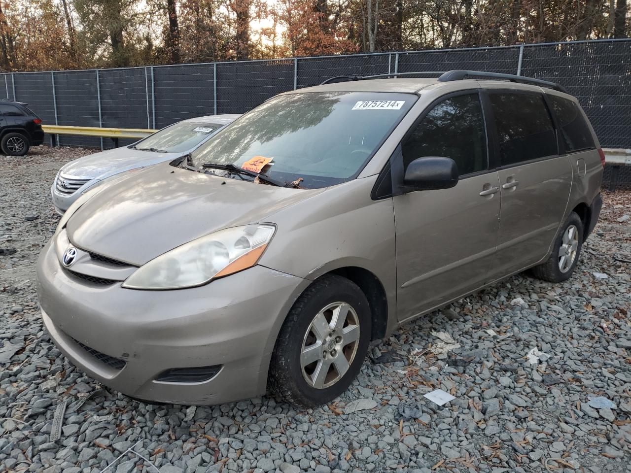 TOYOTA SIENNA CE/ 2006