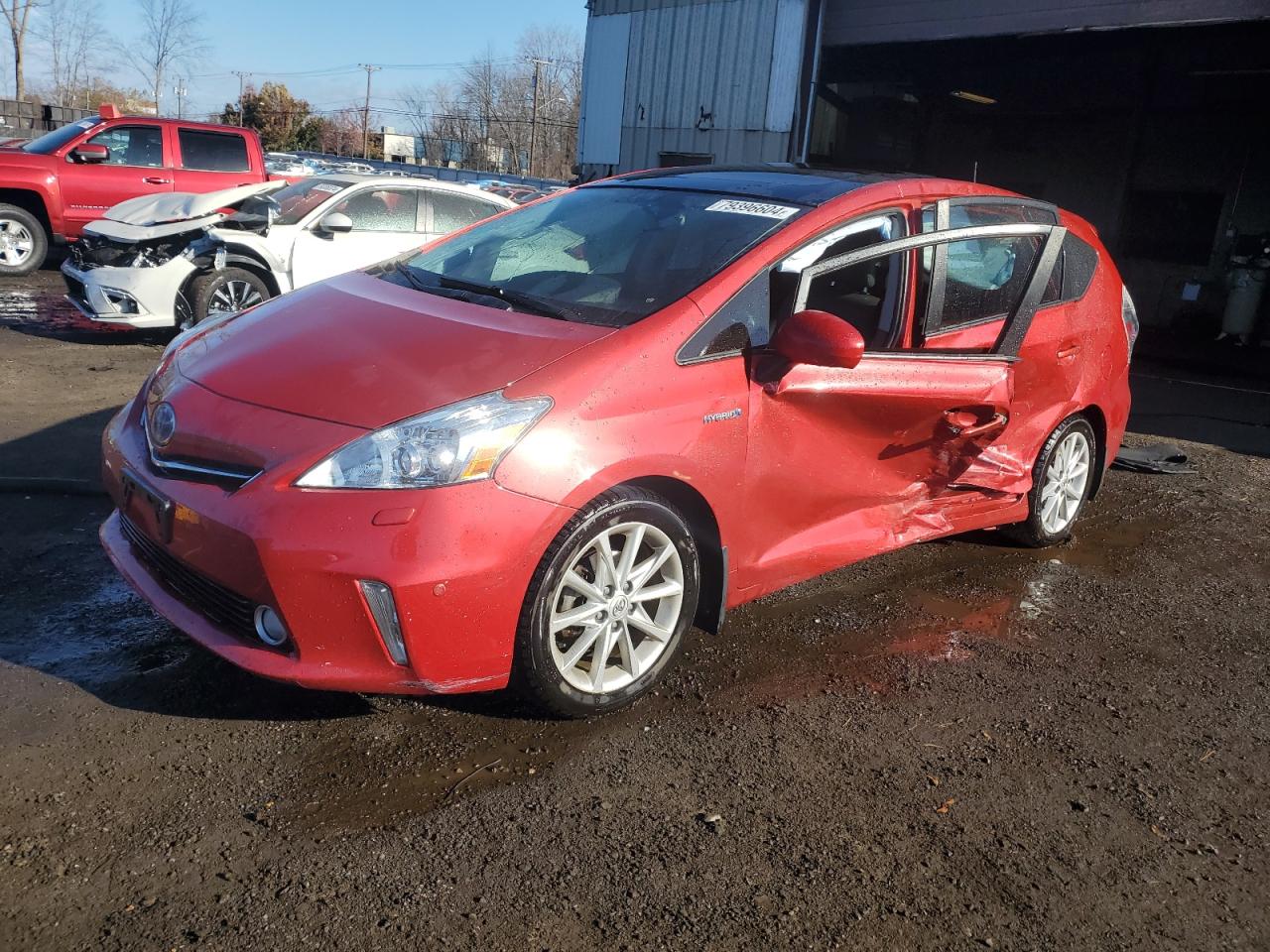 TOYOTA PRIUS V 2014