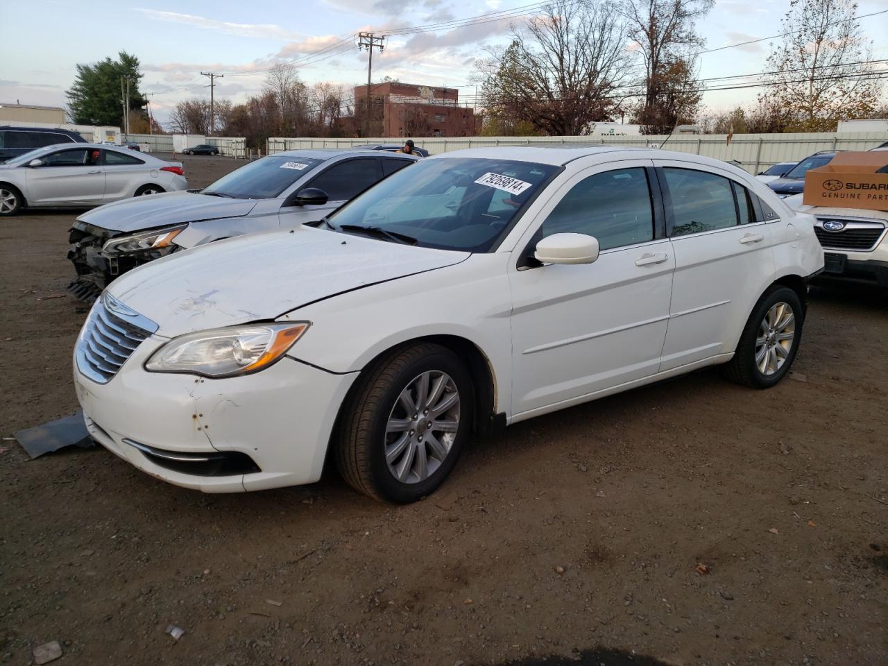 CHRYSLER 200 TOURIN 2013